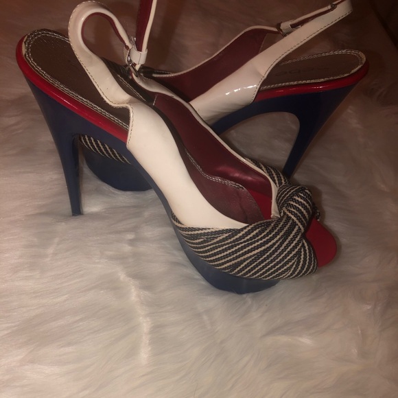 Platform Heels - Picture 2 of 4